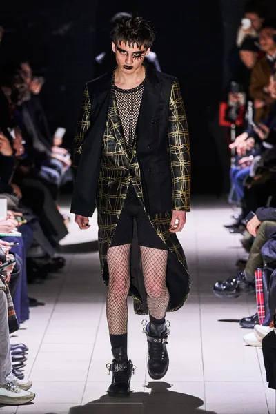 Look 14